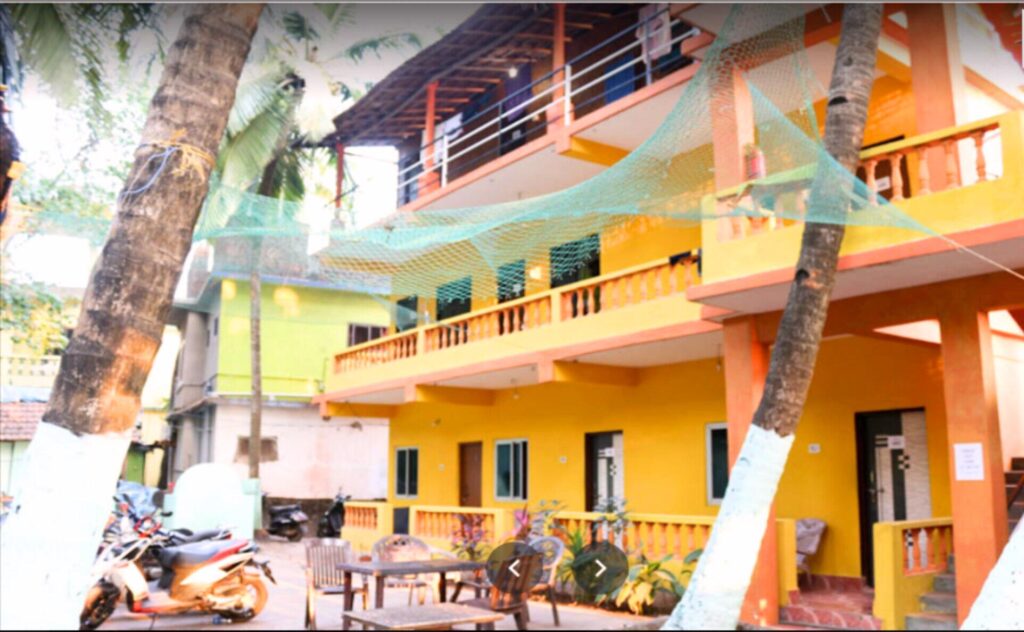 Andaz Arambol - Artist Party Hostel Goa