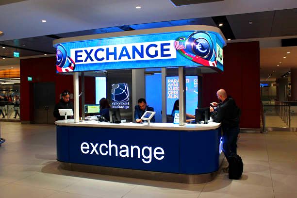 currency exchange- travel hack