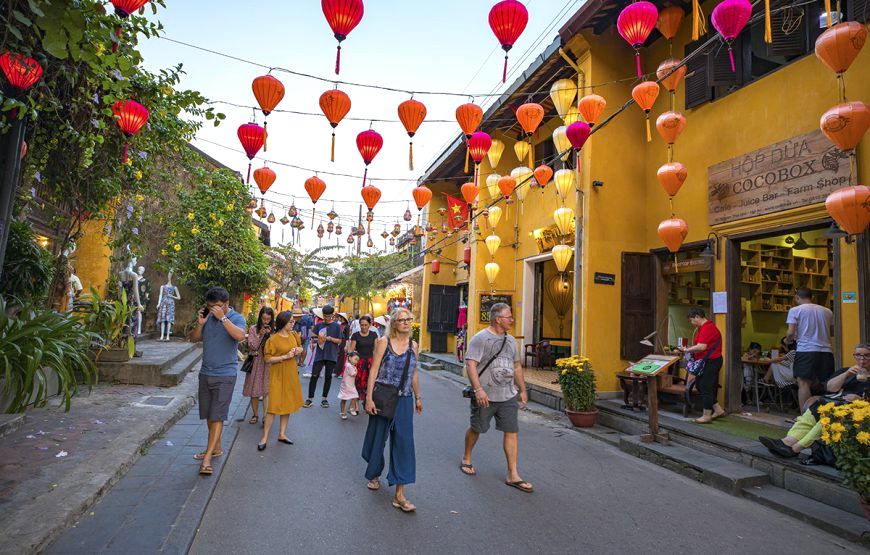 walking tour things to do in hoi an