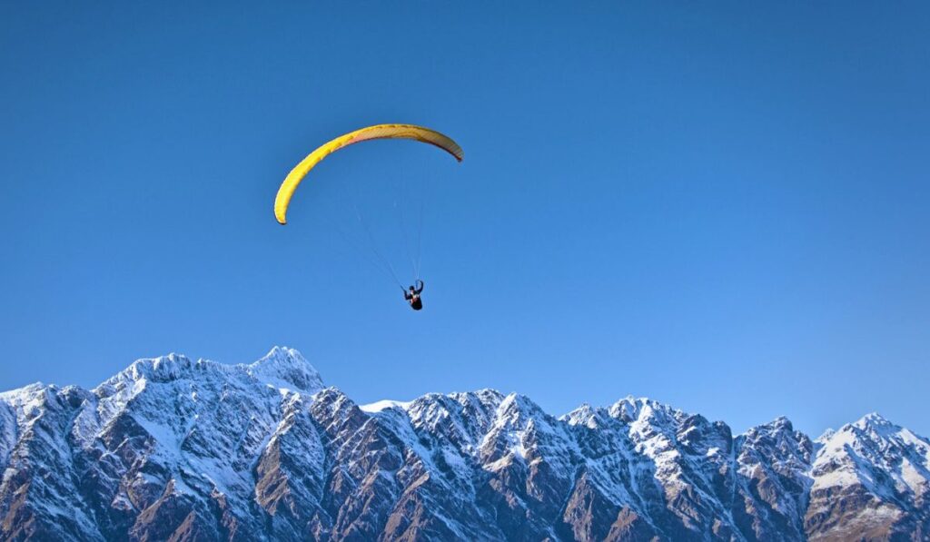 Paragliding 